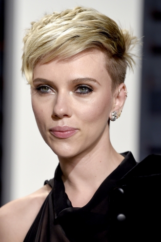 El corte de pelo pixie con flequillo de Scarlett