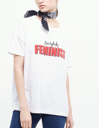 Camisetas feministas: Everybody should be feminist