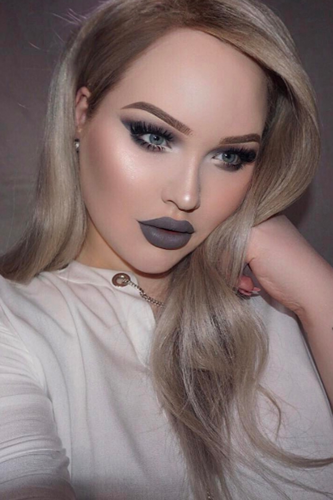 Un maquillaje en gris de Nikkie Tutorials en Instagram