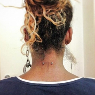 Piercings dolorosos: Piercing en la nuca