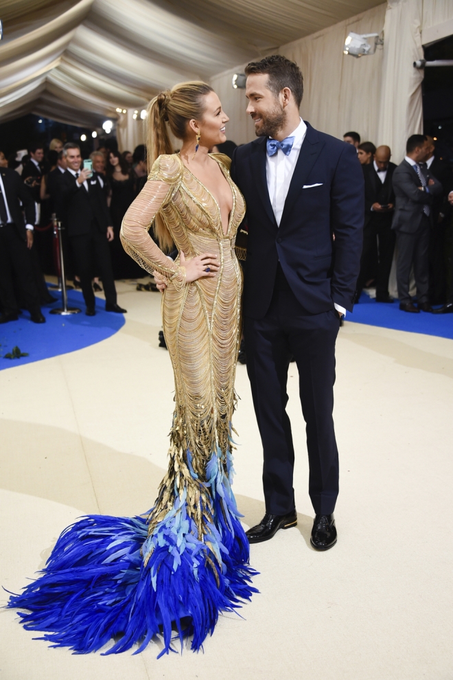 Momentazos MET 2017: el vestidazo de Blake y la indescriptible pajarita de Ryan