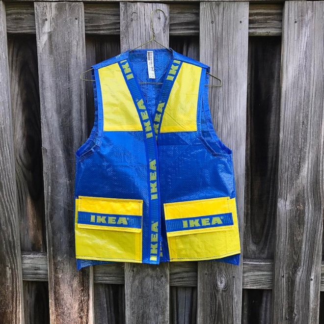 La bolsa de Ikea convertida en chaleco