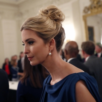 Moño despeinado como Ivanka Trump