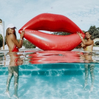 Collage vintage, ¡para comerte a besos!