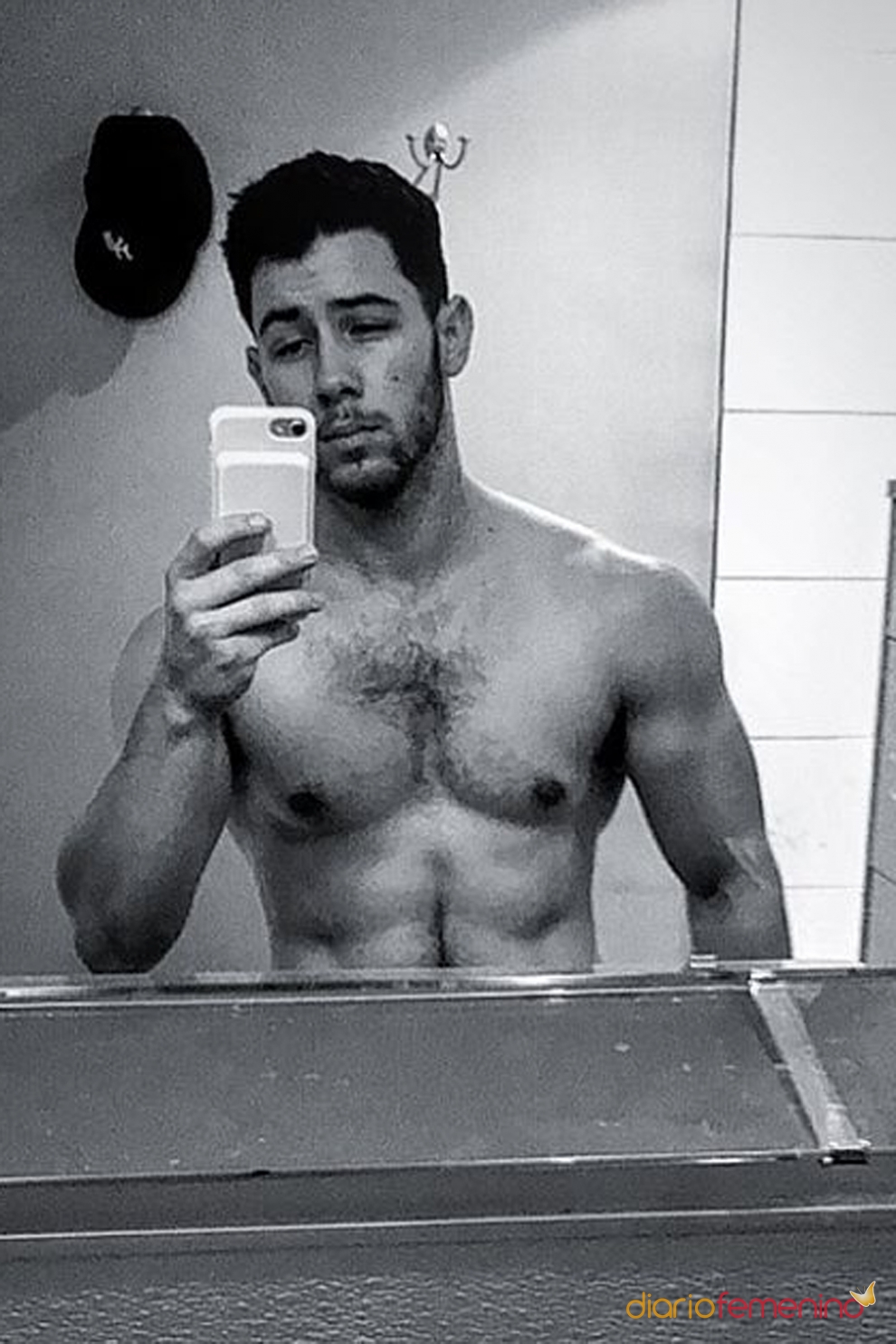 pics of the jonas brothers naked her first blow amatuer