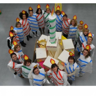 Disfraces de carnaval en grupo: ¡Feliz cumpleaños!