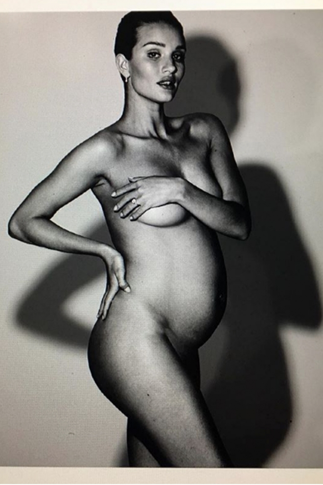 Rosie Huntington-Whiteley, embarazada y desnuda en Instagram