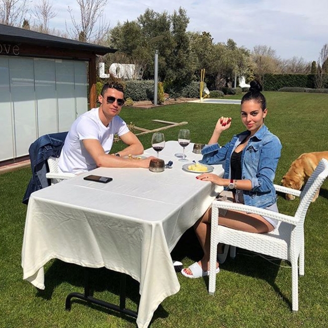 Georgina Rodríguez y Cristiano: comida romántica en Pascua