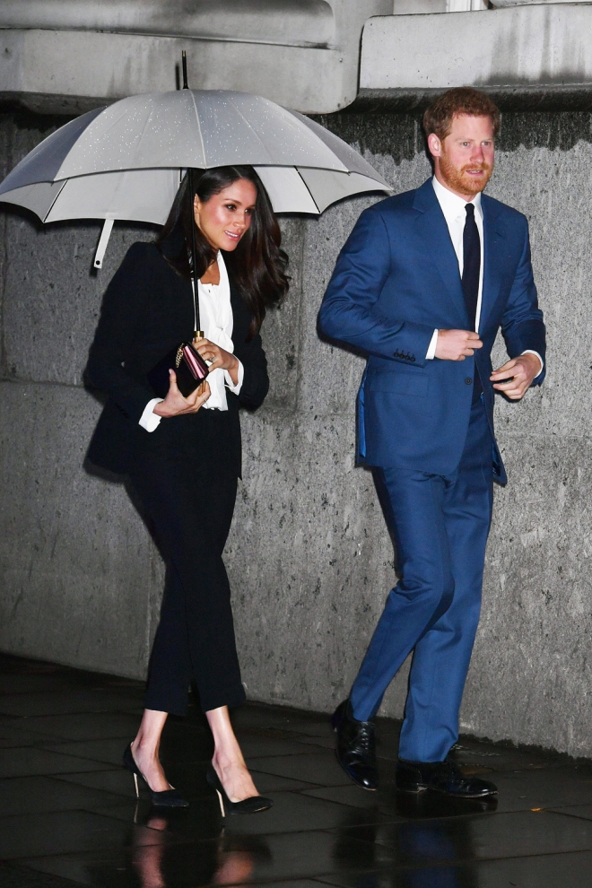 Meghan Markle y el príncipe Harry: amor bajo la lluvia