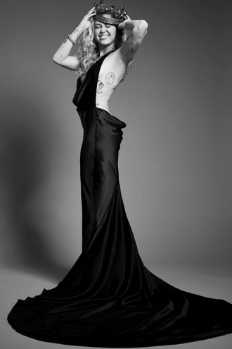 El impresionante vestido negro de Miley Cyrus para la Gala Met 2018