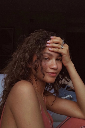 La naturalidad está de moda: Zendaya sin maquillaje