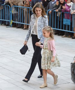 Letizia y la Infanta Leonor, en la Pascua de la Semana Santa 2013