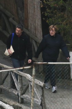 Joachim Sauer, marido de Angela Merkel, acompaña a la canciller alemana durante la Semana Santa 2013