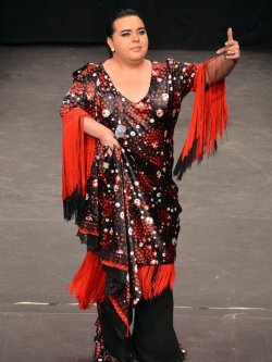 Los looks de las famosas en la Feria de Abril: Falete