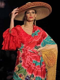 Los looks de las famosas en la Feria de Abril: Eva González