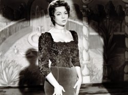 La violetera, una de las películas de Sara Montiel más recordadas