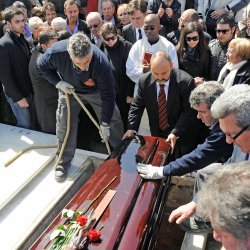 El entierro de Sara Montiel: un adiós multitudinario