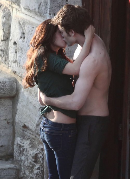 El apasionado beso de Robert Pattinson y Kristen Stewart