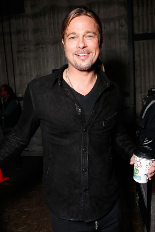 Brad Pitt, sin Angelina Jolie, en los MTV Movie Awards 2013