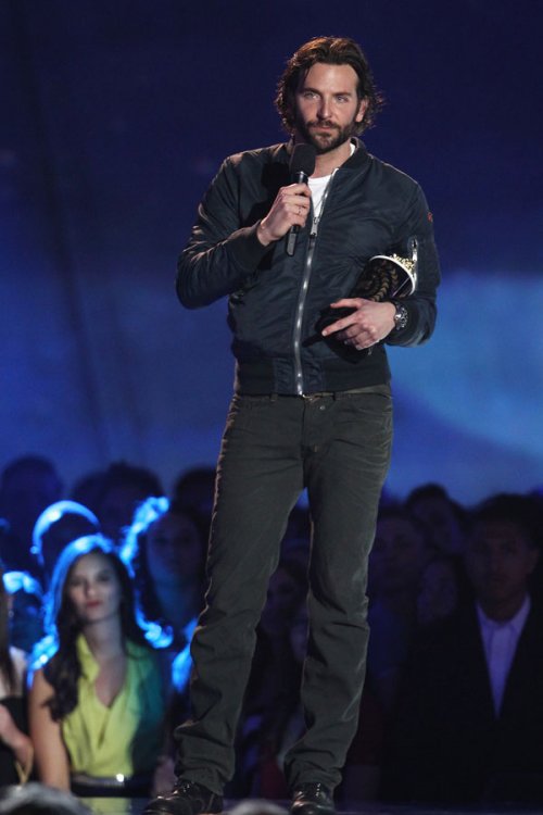 Bradley Cooper en los MTV Movie Awards 2013