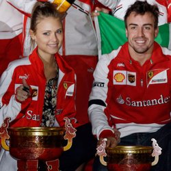 Fernando Alonso y su novia, Dasha Kapustina: la pareja de la F1