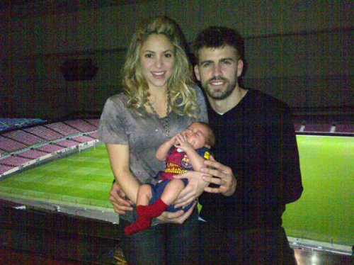 La primera foto de la familia al completo, Shakira, Gerard Piqué y el pequeño Milan