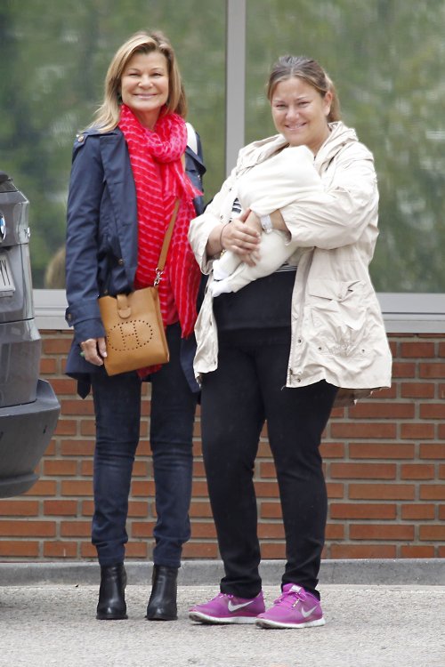 Caritina Goyanes con su hija Caritina Goyanes con su hija