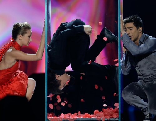 Festival de Eurovisión 2013: Azerbaiyán y su asfixiante actuación