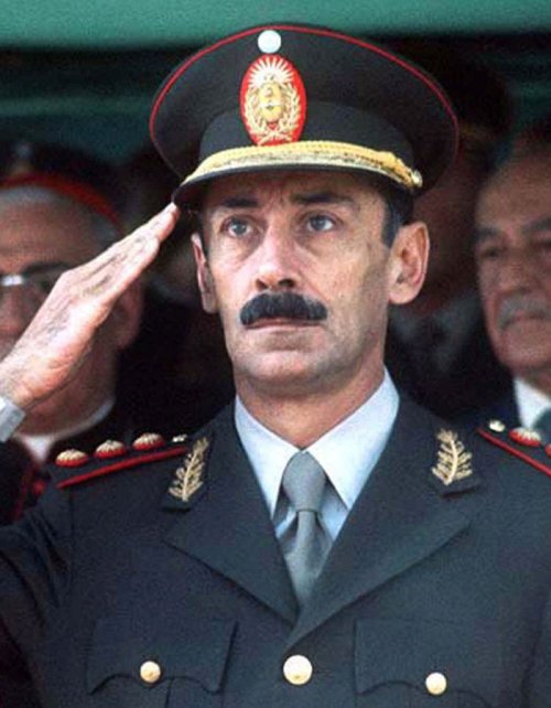 Funeral de Jorge Videla: una vida militar
