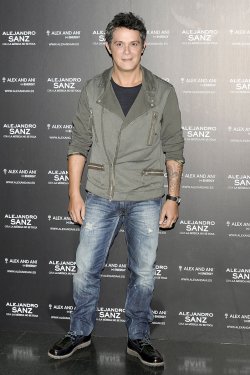 Alejandro Sanz se estrenó como coach en la primera edición de La Voz México