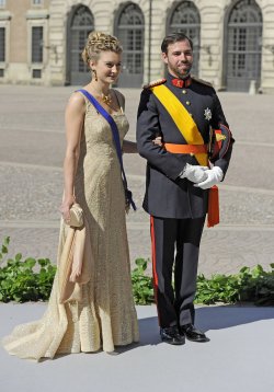 La gran Duquesa Stephanie de Luxemburgo y su marido Guillermo en la Boda Real de Suecia