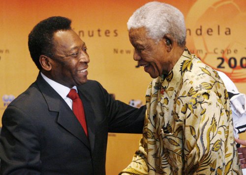 Nelson Mandela y Pelé: un político apegado al fútbol