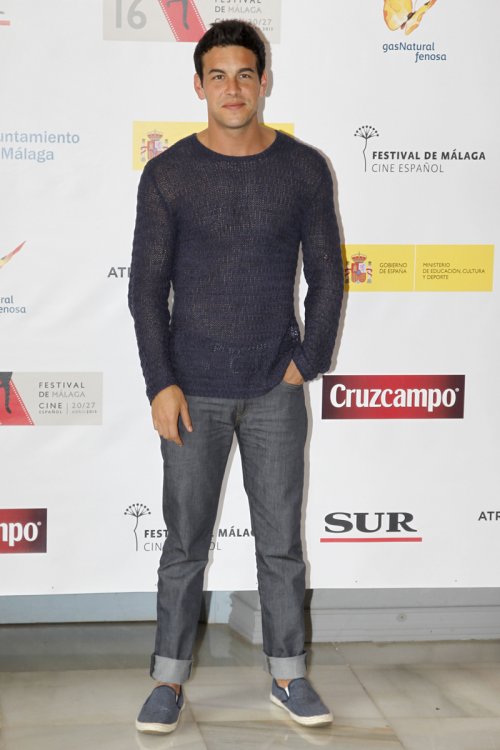 El look de Mario Casas en un evento del Festival de Cine de Málaga 2013