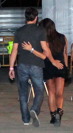 Sonia Ferrer y Álvaro Muñoz Escassi se meten mano