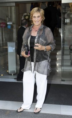 El look de Chelo García Cortés en la boda de la directora de 'Sálvame Deluxe'