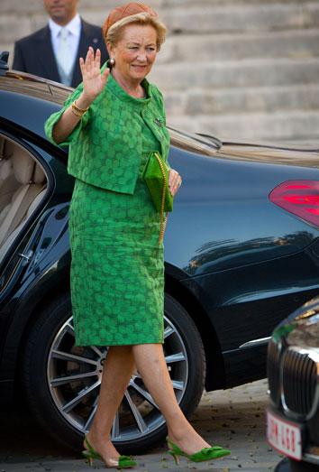 El look de la reina Paola en la ceremonia de coronación de Felipe de Bélgica