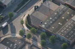 Álvaro Bultó practicando windly junto con un compañero