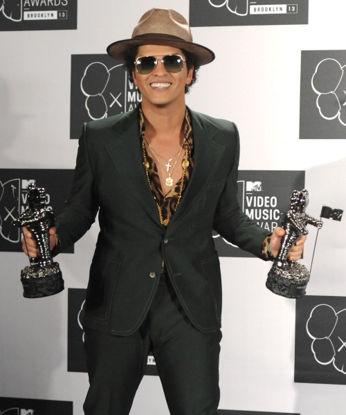 Bruno Mars presume de premios en los MTV VMA 2013