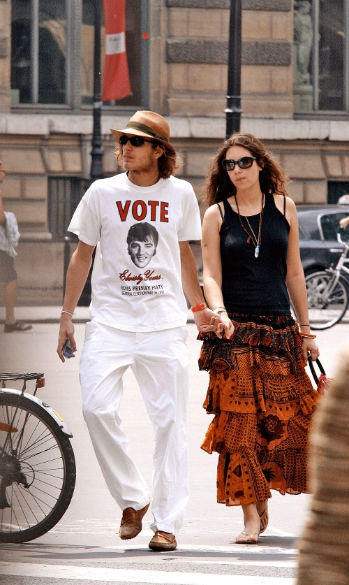 Tatiana Santo Domingo y Andrea Casiraghi paseando por París