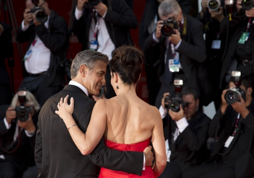 Festival de Venecia 2013: Sandra Bullock y George Clooney presentaron Gravity
