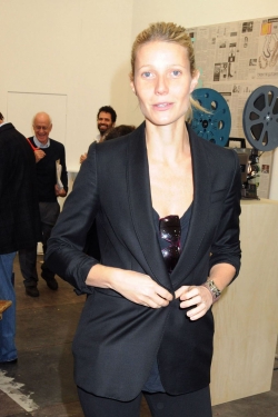 Gwyneth Paltrow sin maquillar está casi tan guapa con de normal