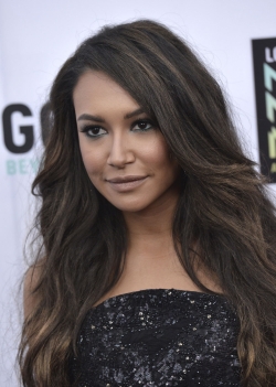 Bonito peinado de la actriz de Glee, Naya Rivera