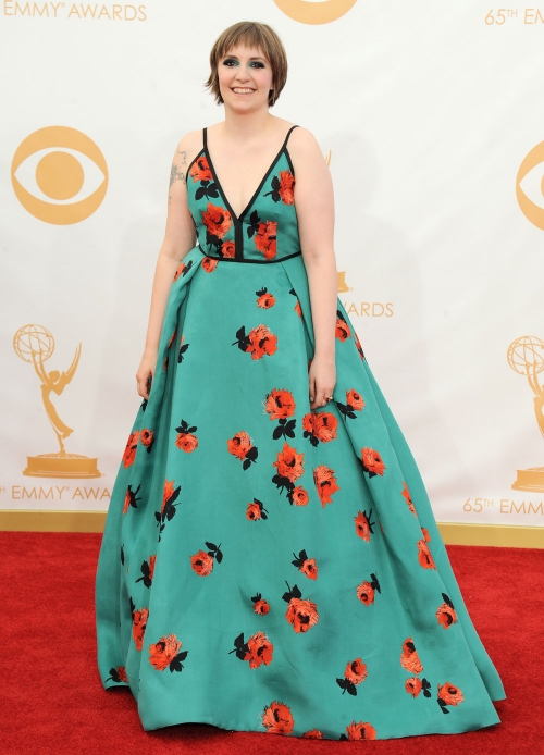 Lena Dunham en la alfombra roja de los Emmy 2013