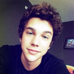 Austin Mahone recién levantado
