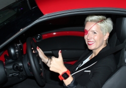 La piloto de Fórmula 1 María de Villota y los coches