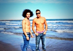 Kristian y Juan Carlos de Gran Hermano 14 sin camiseta