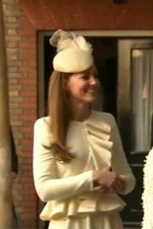 El look de Kate Middleton en el bautizo de su hijo, el Príncipe Jorge