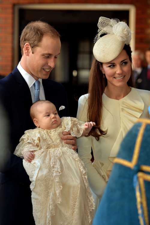 La familia real en el bautizo del Príncipe Jorge