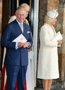 El príncipe Carlos de Inglaterra en el bautizo del príncipe Jorge