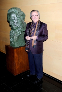 Manolo Escobar luciendo su sonrisa en los premios 'Segundo de Chomón'